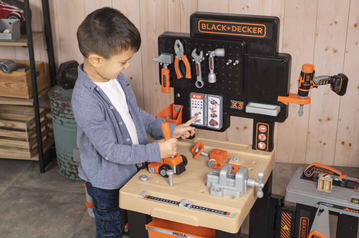 Smoby Werkbank Black + Decker Mega Center